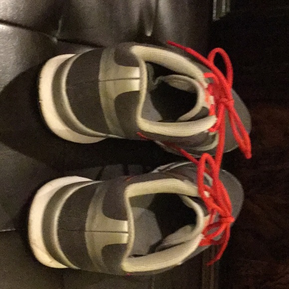 Gray & Red Nike Shoes - Picture 3 of 4